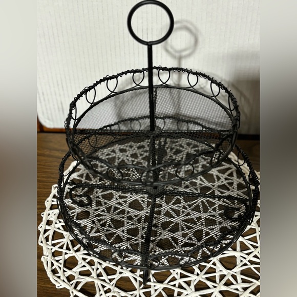 Unbranded black 2 tier wire fruit basket cupcake holder nut holder etc etc - Picture 6 of 8